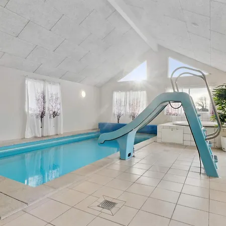 Сasa de vacaciones 4 Star Holiday Home In Bagenkop *